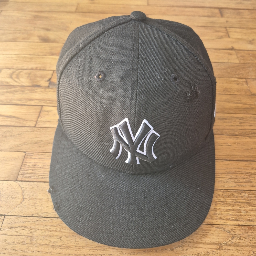 NYC New York Vintage Distressed Hat - Large (NWOT)